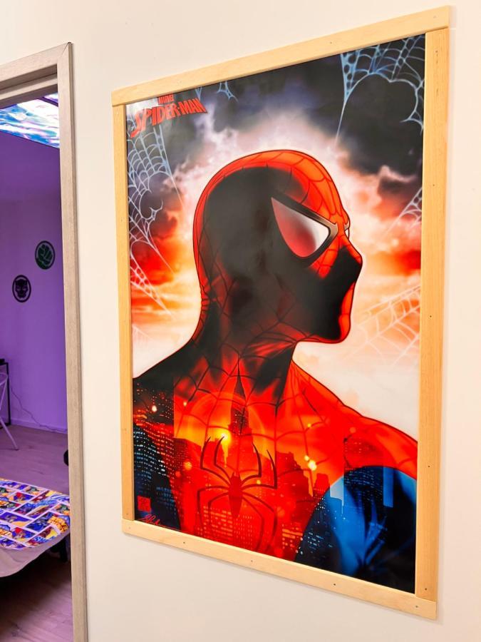 Le Marvel - Avengers Lejlighed Bédarieux Eksteriør billede